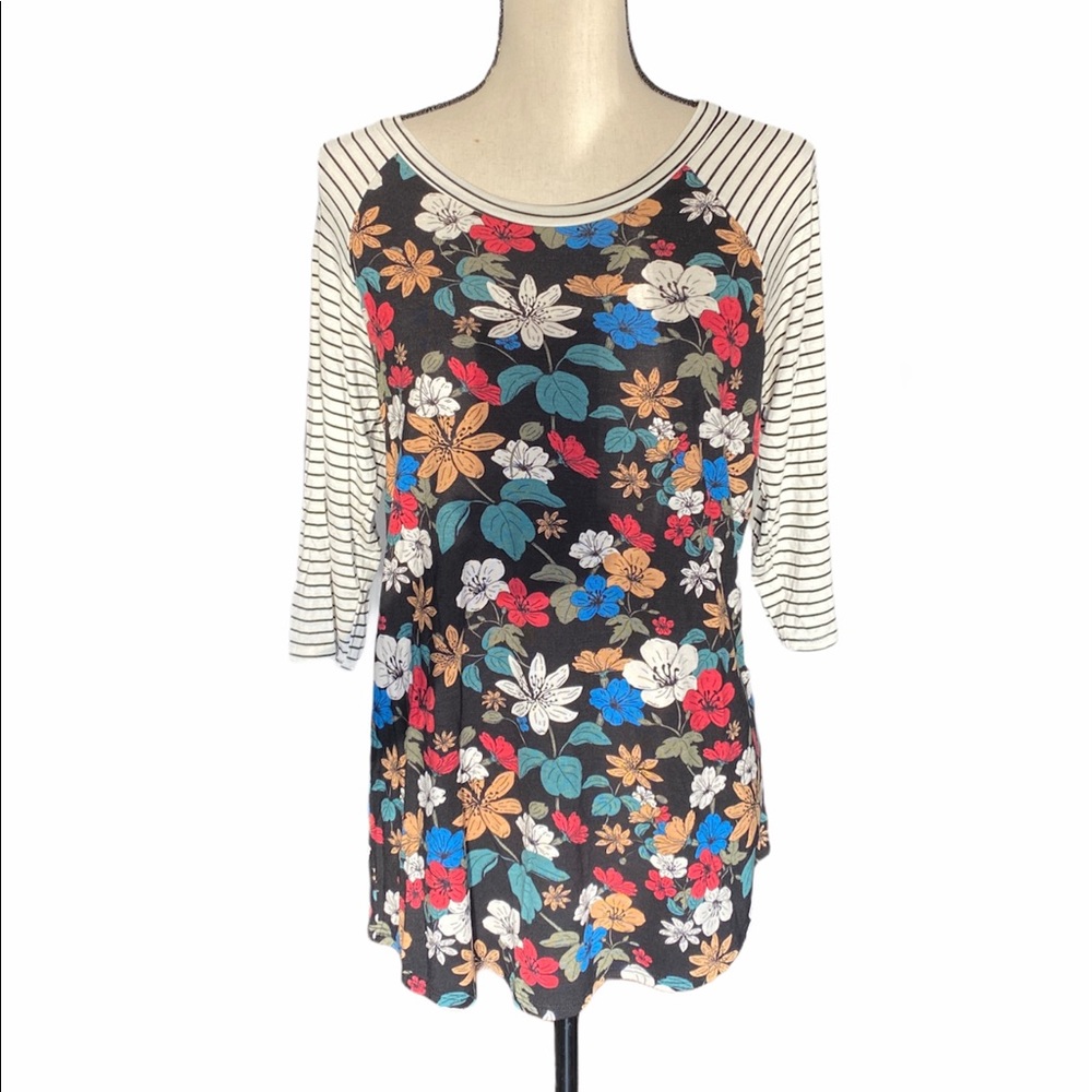 FLORAL TOP